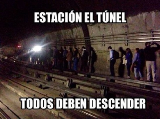 Memes Falla Metro de Santiago 7