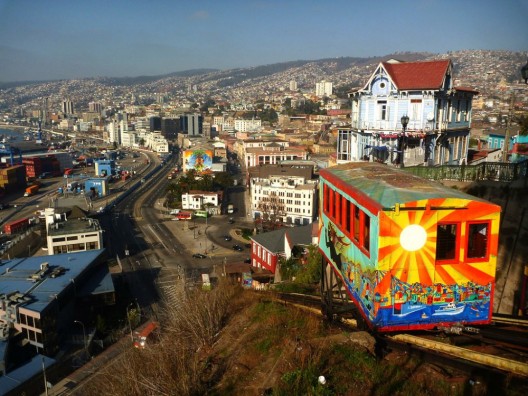 Ascensor Artillería, Valparaíso. © benontherun.com vía Flickr.