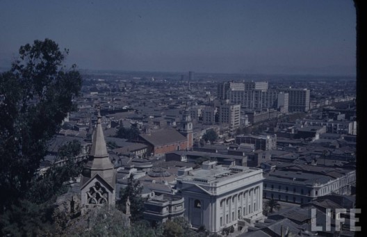 Vista de Santiago desde el cerro Santa Lucía en 1941. Autor Hart Preston. Archivo: LIFE. Cortesía @enterrenochile