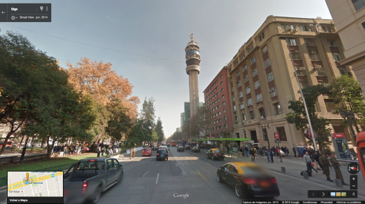 Torre Entel y estación Moneda del Metro de Santiago en 2015. Fuente: Google Street View.