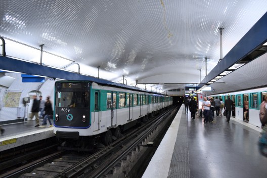 Metro de París, Francia. ©  Juan Enrique Gilardi, vía Flickr.