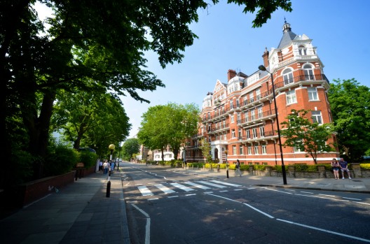 Gracias a los Beatles, Abbey Road es una de las calles más famosas del mundo