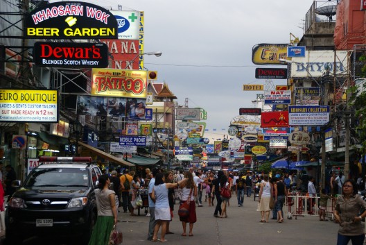  Khao San es de las calles más populares de Bangkok