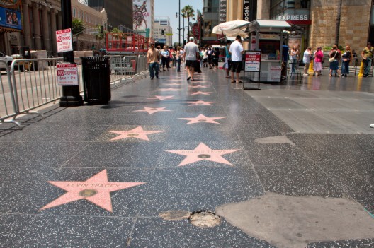 Paseo de la Fama de Hollywood recibe anualmente a más de 10 millones de visitantes