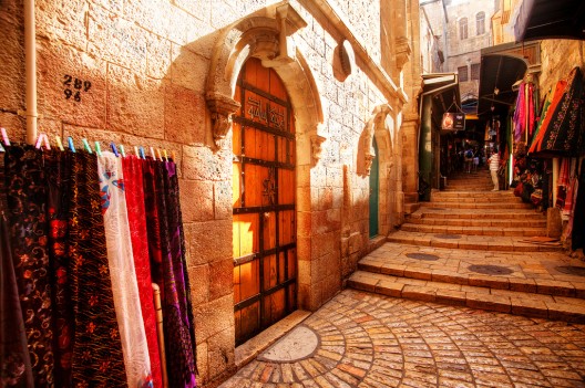 Vía Dolorosa es una de las calles de la Ciudad Vieja de Jerusalén